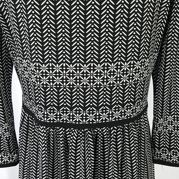 Max Studio Long Sleeve Dress - Picture 3 of 7